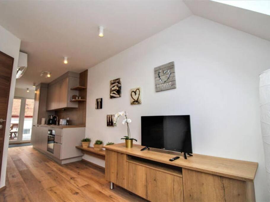 Luxury 2-Floor Rooftop Apartment With Terrace In The City Center Viena Exterior foto